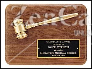 9 " X 12" American Walnut Plaque with an Antique Bronze Gavel - Click Image to Close